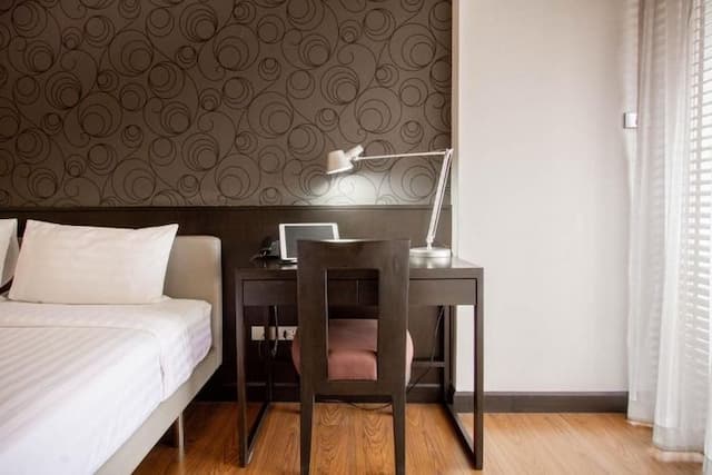 Lily Hotel Bangkok (SHA Extra Plus)-Superior King - Room only-3