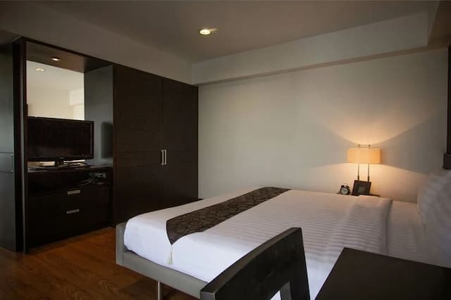 Lily Hotel Bangkok (SHA Extra Plus)-Superior King - Room only-4