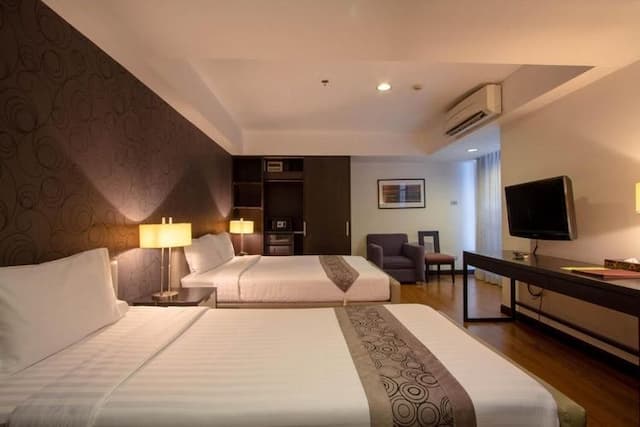 Lily Hotel Bangkok (SHA Extra Plus)-Superior Triple- Room only-2