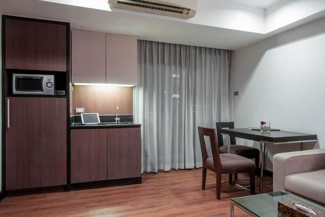 Lily Hotel Bangkok (SHA Extra Plus)-Deluxe Twin- Room only-5