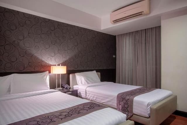 Lily Hotel Bangkok (SHA Extra Plus)-Deluxe Twin- Room only-2