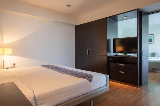 Lily Hotel Bangkok (SHA Extra Plus)-Family Suite- Room only-2