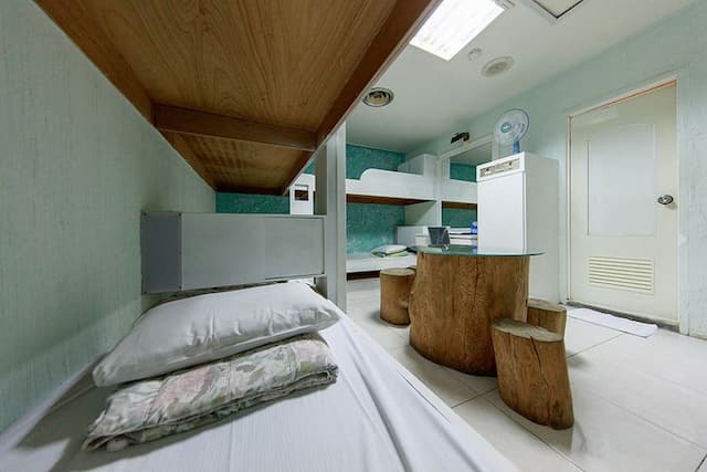 大尖山飯店 l  高CP值、絕佳地點-上下舖六人房(無窗)-2