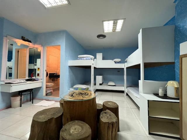 大尖山飯店 l  高CP值、絕佳地點-上下舖十人房(無窗)-9