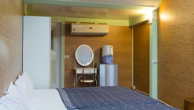 小屋標準四人房