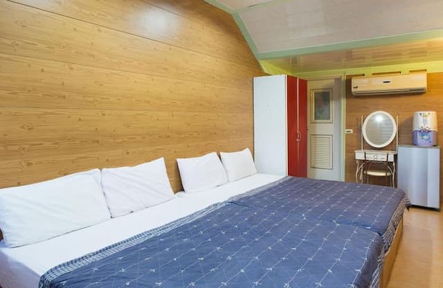 小屋標準四人房