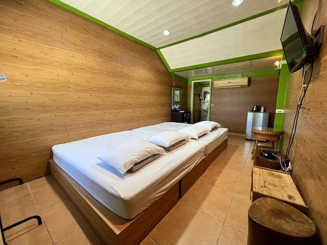 小屋標準四人房