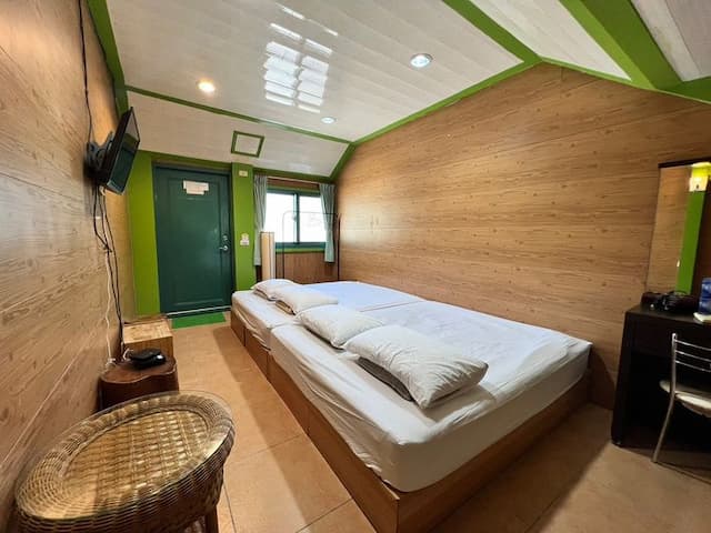 小屋標準四人房