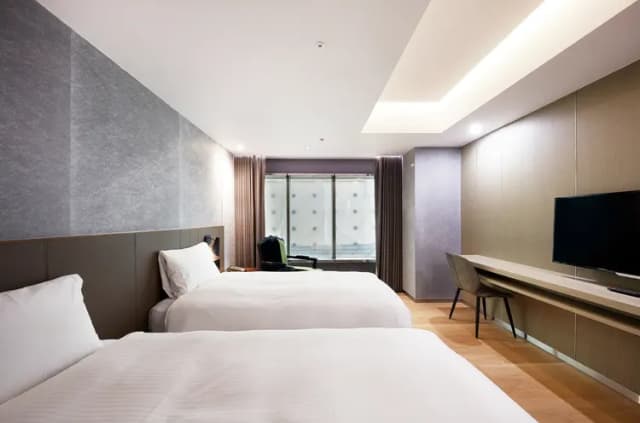 雀客旅館台北南京｜緊鄰捷運站-雀躍雙床客房-2