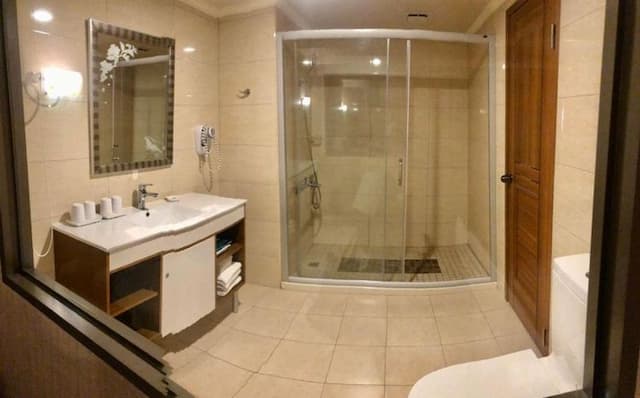 鮪魚家族飯店屏東館.-雙人房(無景)（不挑房）-5