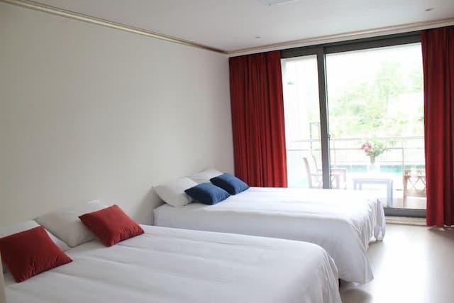 達摩拉度假酒店｜近Lunafall主題公園(2022濟洲新景點)-豪華家庭房-2