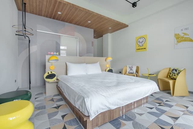 LONG STAY HERE-スーペリア ダブルルーム バルコニー付-1