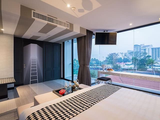 메라 마레 호텔 (Mera Mare Pattaya)-디럭스 프리미어 킹 (룸온니) 환불불가-5