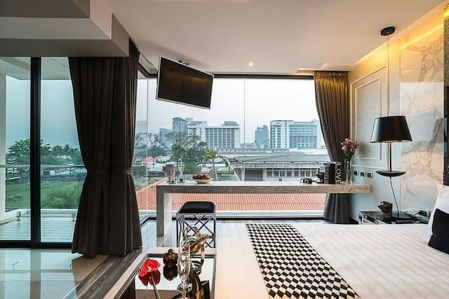 메라 마레 호텔 (Mera Mare Pattaya)-디럭스 프리미어 킹룸 (조식포함) 환불불가-2