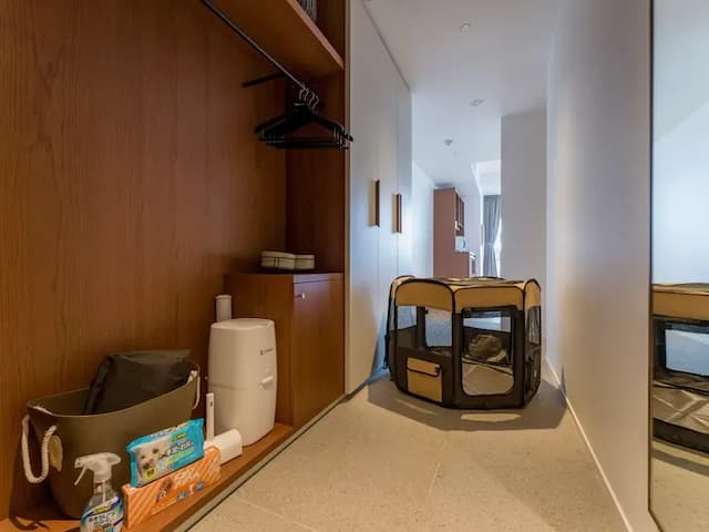 【ドッグフレンドリールーム】ペットグッズの設備もあるので安心