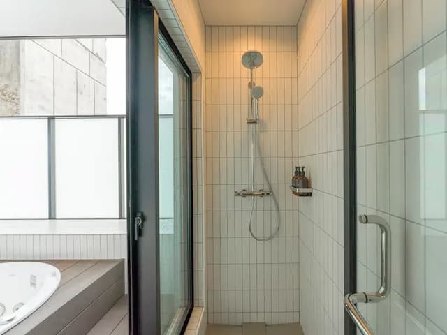 【91（スイートルーム）】シャワーブース