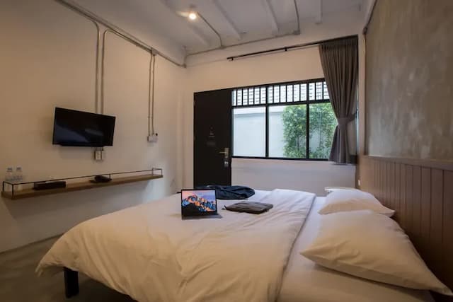 Lost Inn BKK (SHA Extra Plus)-Deluxe Room (Room Only)-4