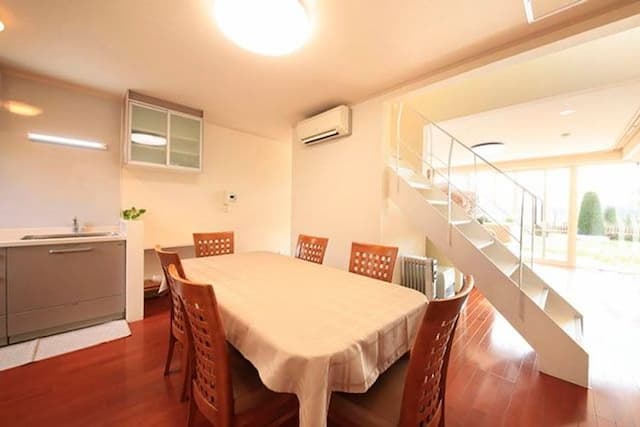 Chamomile (from dining to living)