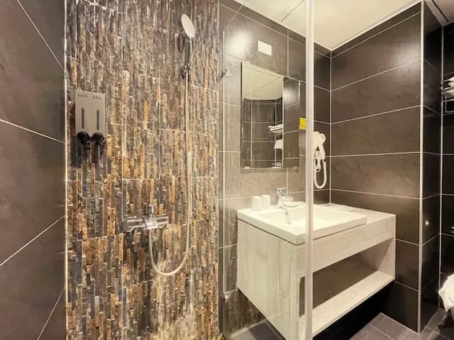 Finders Hotel Hualien Da-Tong-Superior Twin Room-8