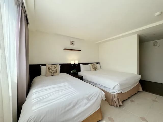 Finders Hotel Hualien Da-Tong-Deluxe Quadruple Room-2