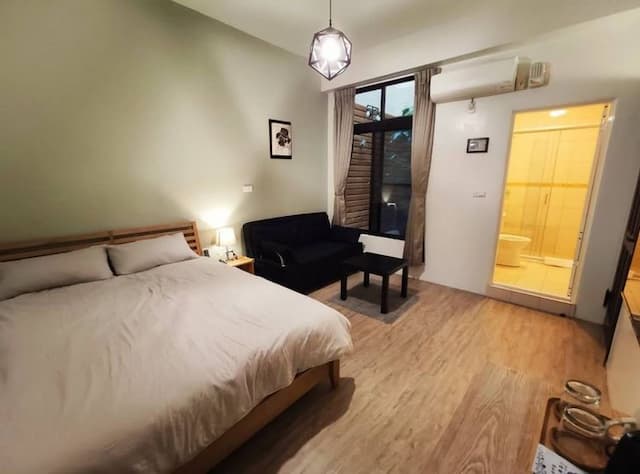 鐵街民宿｜鄰近赤崁樓、台南火車站-鐵二雙人房-8