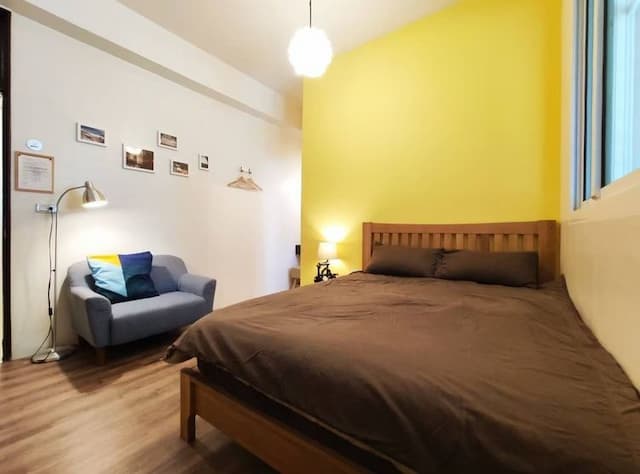 鐵街民宿｜鄰近赤崁樓、台南火車站-鐵六雙人房-1