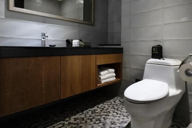 雀客旅館台中文心中清-標準雙人房－無窗-5