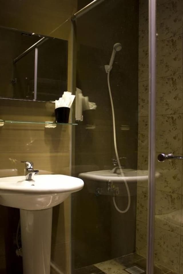 Lile B&B-Blue Hall Quadruple Room-5