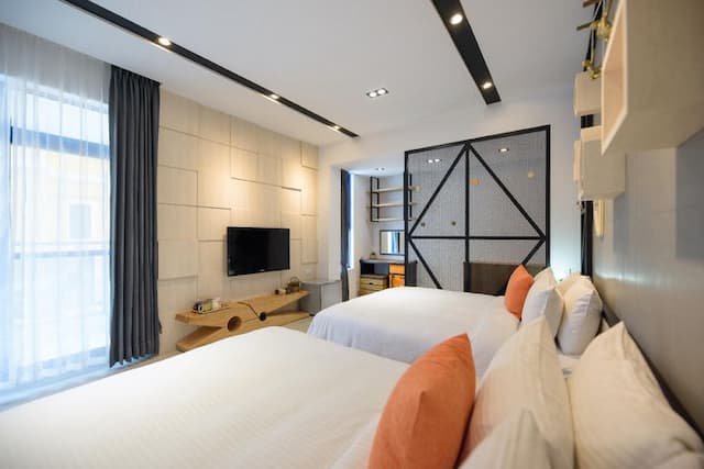 澎湖藍海天晴民宿 l 近山水沙灘-燈塔陽台四人房-5