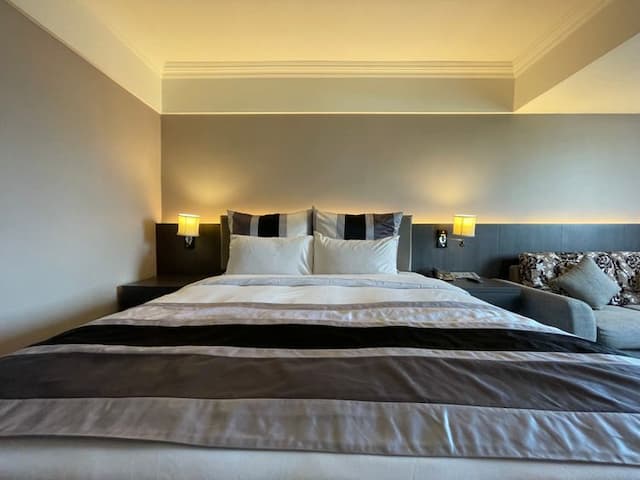 Guide Hotel Kaohsiung Liuhe-Standard Double Room without Window-6