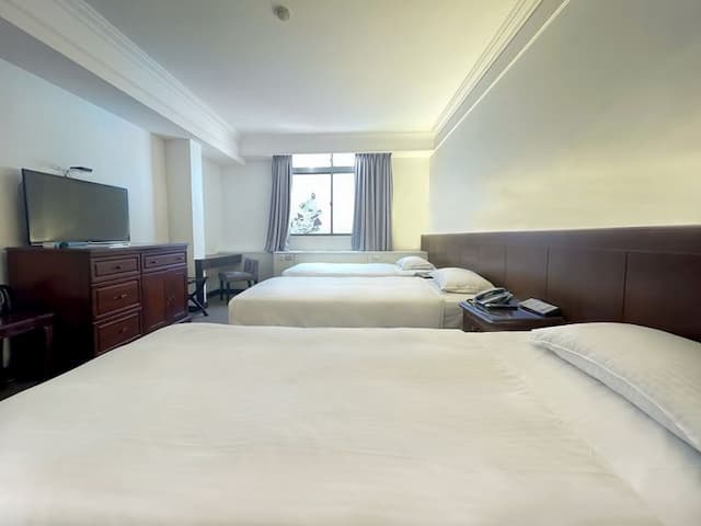 Guide Hotel Kaohsiung Liuhe-Deluxe Triple Room-2
