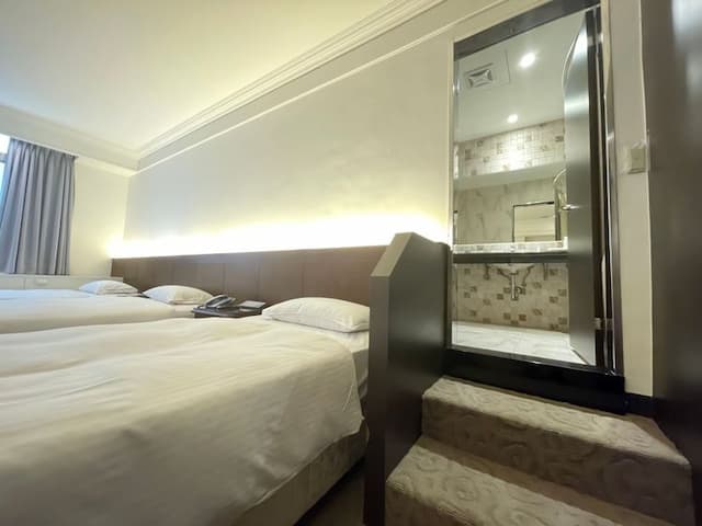 Guide Hotel Kaohsiung Liuhe-Deluxe Triple Room-5