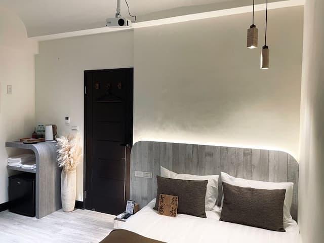 市港行旅-日式小型劇院雙人房-8