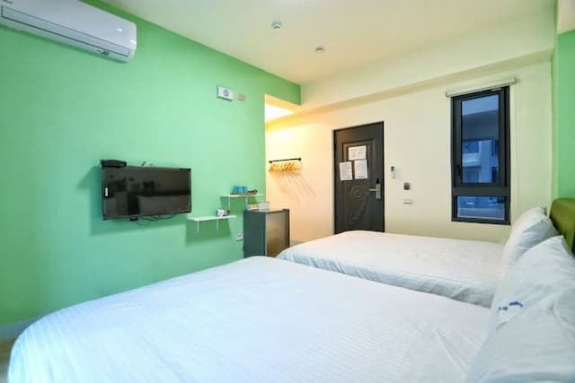 恆春小海豚民宿 | 可16-18人包棟-四房包棟(12人)-6