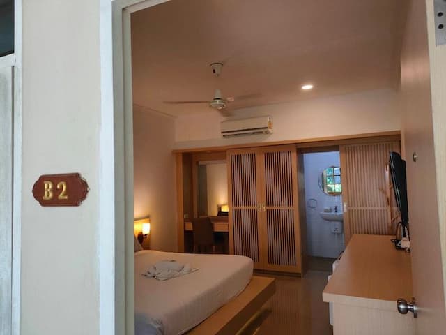 Garden Home Kata-Deluxe Double Bed-5