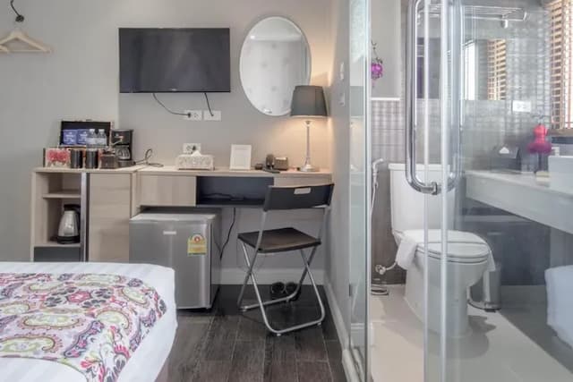 THE STAR OF SATHON-Standard double room-7