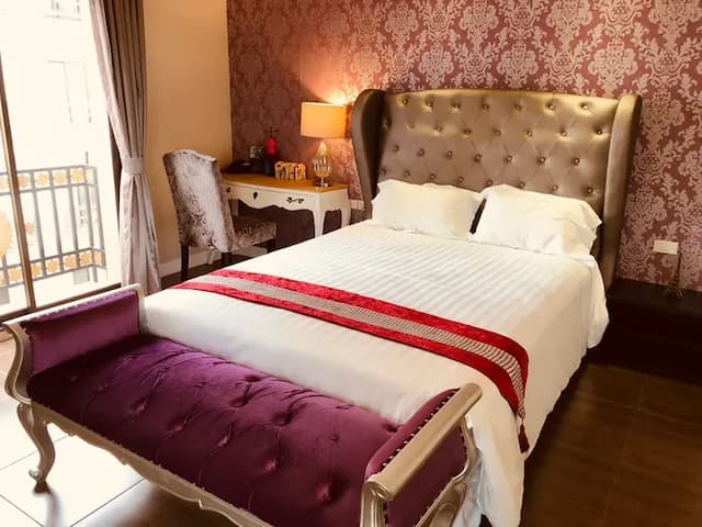 THE STAR OF SATHON-Premier Queen Room-7