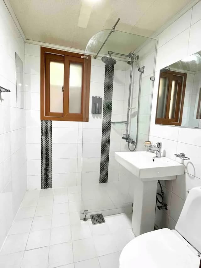 Yangjae Forestay#1 2 mins to bus stop-2-3 people stay-8