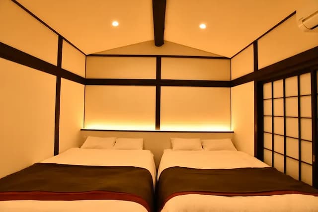 臥室２提供有兩張標準雙人床（1.4米寛 x 2米長）