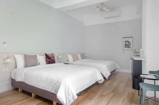 Water House-Quadruple Room with Mountain View-6