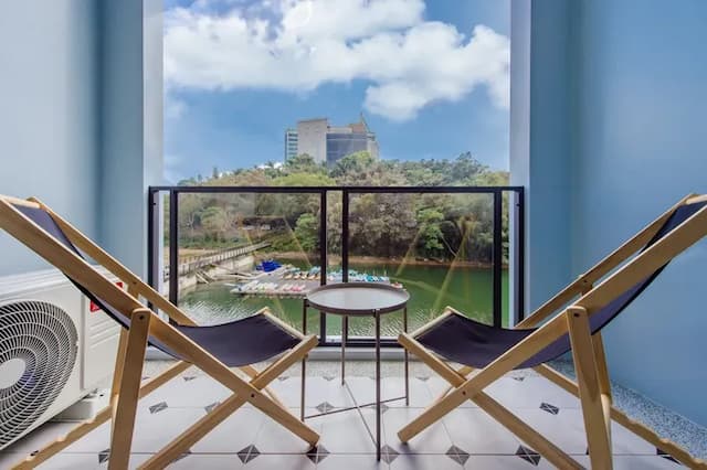 Water House-Superior Quadruple Room with Balcony-13