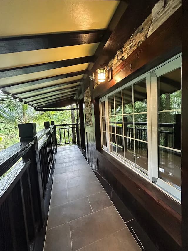 Senboard Manor-Tudor Quadruple Room-12