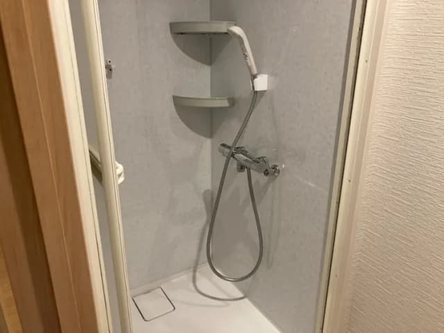シャワー