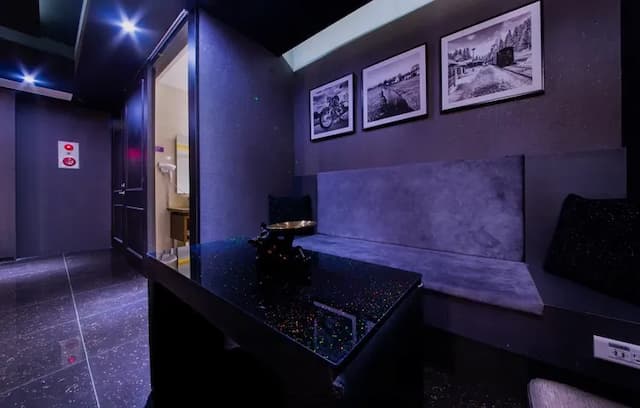 溫莎堡汽車旅館-仁德館-豪華雙人房－附浴缸-10