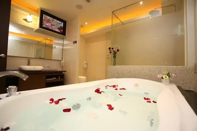 溫莎堡汽車旅館-仁德館-家庭房－附衛浴-5