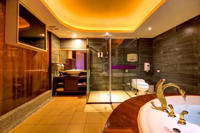 溫莎堡汽車旅館-仁德館-豪華四人房-9