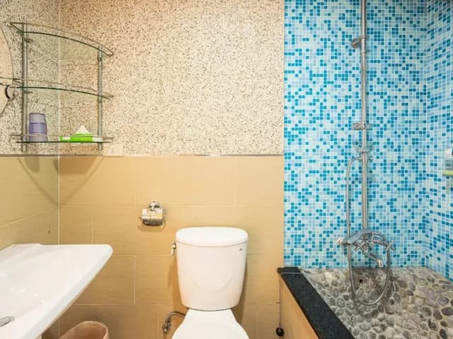 日月潭碧水山居湖畔民宿-湖景特大雙人床房-13