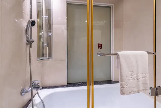 Guide Hotel Taipei chongqing-承享三人客房-11