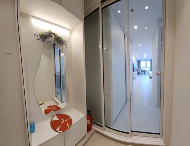 There is a chair in front of the door, so it is easy to put on and take off your shoes.