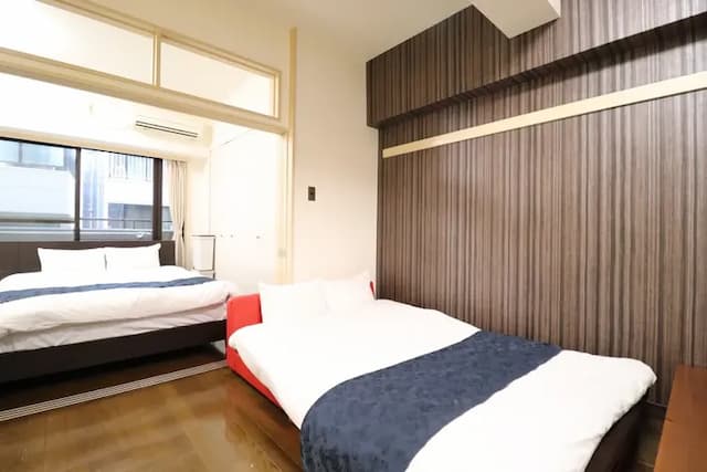 AMT: Nippombashi Station 2 Minutes-303-2